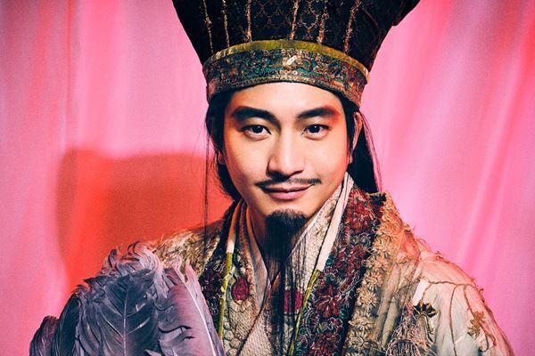 新人時代の向井理が味わった悔しさと反骨精神「目の前でプロフィールを捨てられたこともある」