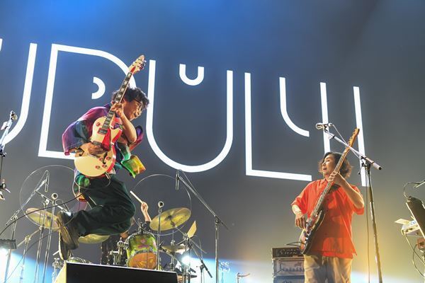 アジカン主催『NANO-MUGEN FES. 2025 in Yokohama』2日間のオフィシャル速報レポートが到着