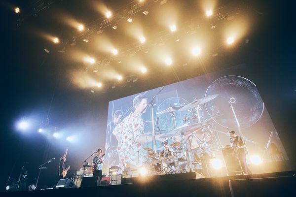 アジカン主催『NANO-MUGEN FES. 2025 in Yokohama』2日間のオフィシャル速報レポートが到着