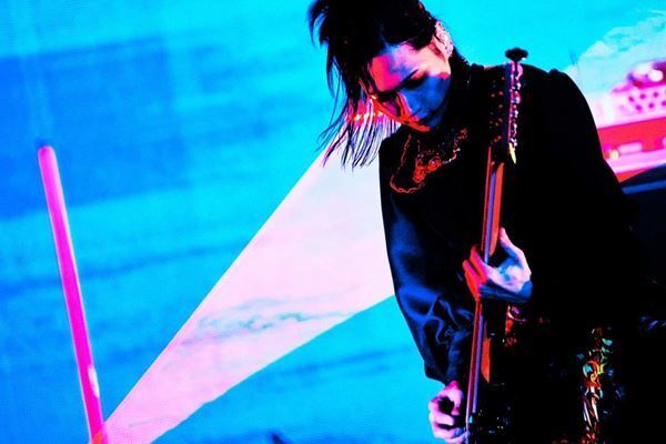 キズ 単独公演『雨男』、晴天の下 “雨男”が放った魂の歌。「俺は、お前らの最強であり続ける！」【オフィシャルレポート】