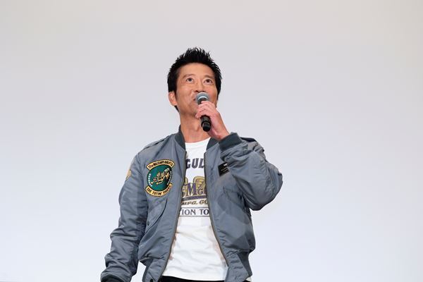 水谷豊と寺脇康文が17年ぶりにふたり揃って登壇 「さよなら 丸の内TOEI」『相棒 -劇場版-』舞台挨拶レポート