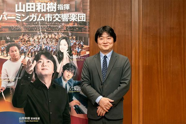 山田和樹＆バーミンガム響が6月来日。《展覧会の絵》のレア版も
