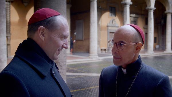 『教皇選挙』アカデミー賞候補入りの決め手は脚本にあり！ レイフ・ファインズらが脚本家を絶賛