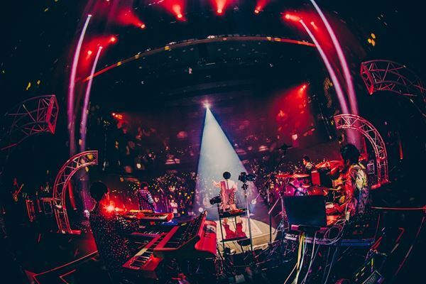 BRADIO、結成15周年イヤー開幕となるライブで18曲を熱唱　日比谷野音公演の詳細も発表【オフィシャルレポート】