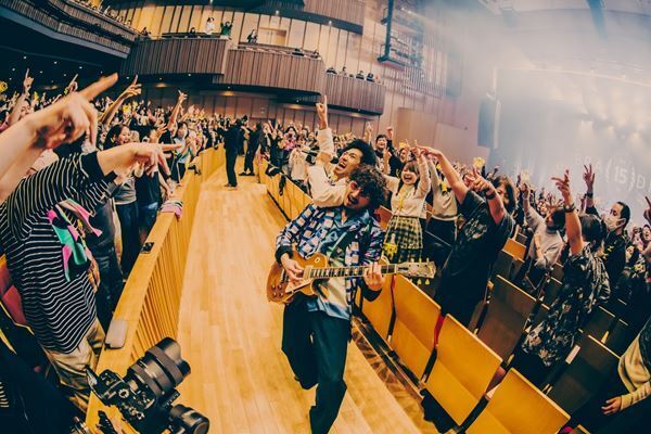 BRADIO、結成15周年イヤー開幕となるライブで18曲を熱唱　日比谷野音公演の詳細も発表【オフィシャルレポート】