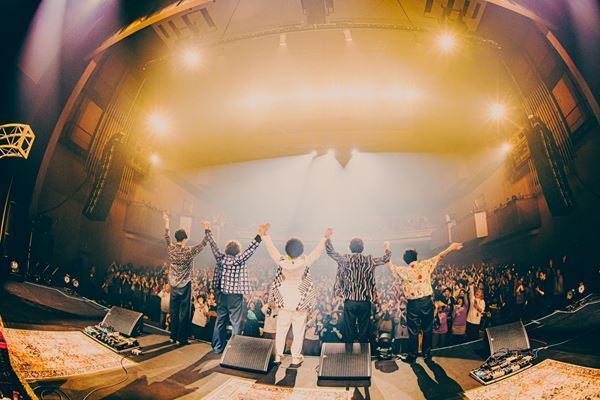 BRADIO、結成15周年イヤー開幕となるライブで18曲を熱唱　日比谷野音公演の詳細も発表【オフィシャルレポート】