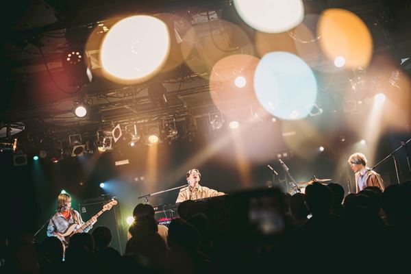 ココラシカ、1stミニアルバム『Freedom』インタビュー「表現したいことをちゃんと表現しきれた作品、お気に入りの一枚です」