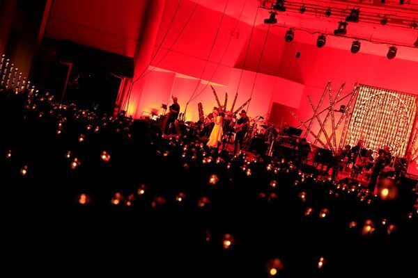 MISIA、愛と平和への祈りをこめて歌声を届ける　長崎・稲佐山公園にて『MISIA CANDLE NIGHT 2025』開催【オフィシャルレポート】