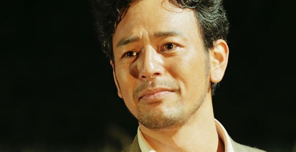 妻夫木聡が5,000人以上に名刺手渡し！ 映画『宝島』3カ月以上に及んだ全国キャラバンを映した特別映像公開