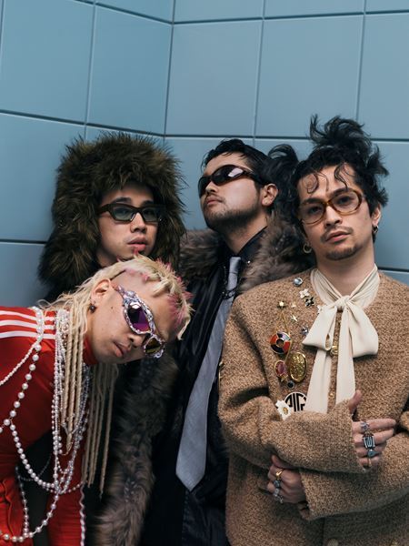 King Gnu、新曲「TWILIGHT!!!」リリース日＆劇場版『名探偵コナン 隻眼の残像（フラッシュバック）』公開初日に新宿歌舞伎町にてサプライズフリーライブ開催