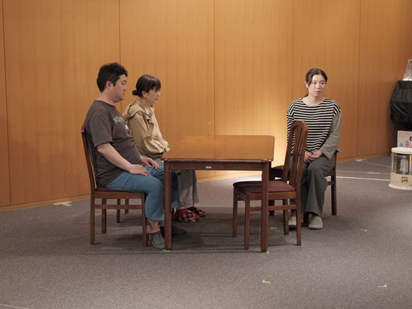 「ある家族」の変化から見えてくるもの。劇団普通『秘密』、3年ぶりの再演