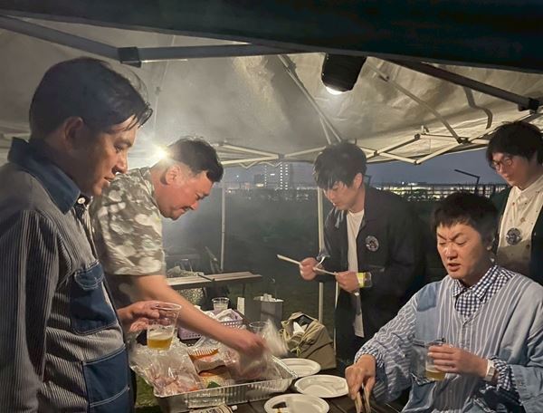 【レポート】結成20周年を迎えたグランジが日帰りバスツアーを開催　ドッキリや単独ライブ発表などサプライズ尽くしのツアーにファン歓喜