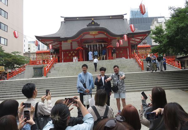 【レポート】結成20周年を迎えたグランジが日帰りバスツアーを開催　ドッキリや単独ライブ発表などサプライズ尽くしのツアーにファン歓喜