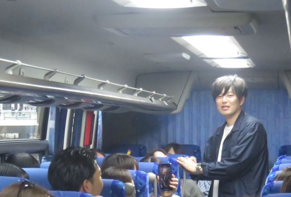 【レポート】結成20周年を迎えたグランジが日帰りバスツアーを開催　ドッキリや単独ライブ発表などサプライズ尽くしのツアーにファン歓喜