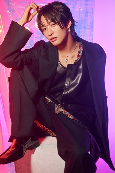 IMP.佐藤新が考える“自分らしさ”「今は頑張って大人になろうとしている最中」