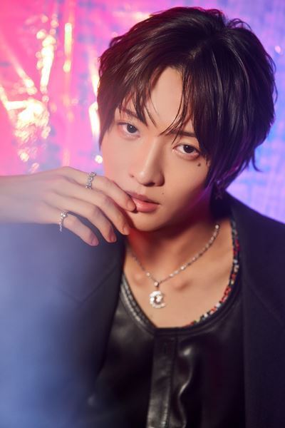 IMP.佐藤新が考える“自分らしさ”「今は頑張って大人になろうとしている最中」