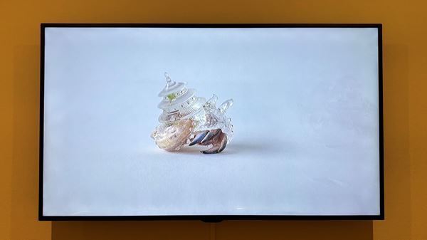 【展示レポート】『LOVE ファッション−私を着がえるとき』　ファッション×アート×文学から、私たち人間の「装うこと」への願望や情熱を考察する