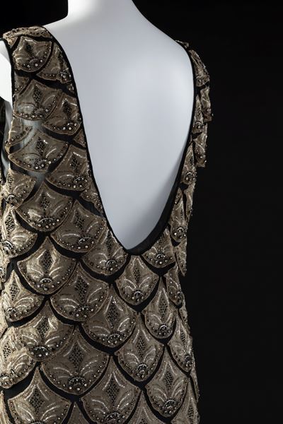 『アール・デコとモード』三菱一号館美術館で　1920年代のドレス、絵画、版画、工芸品や資料など約310点で現代にも影響を与え続ける100年前の「モード」を紐解く