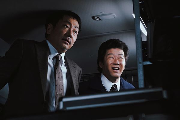 浅野忠信、大森南朋、中村獅童らが体当たりの演技を披露！ 北野武監督『Broken Rage』メイキング画像6点公開