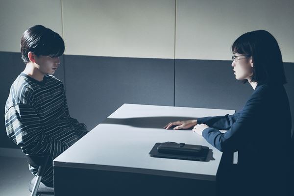長尾謙杜×山田杏奈『恋に至る病』初恋と事件が交差する場面写真6点公開