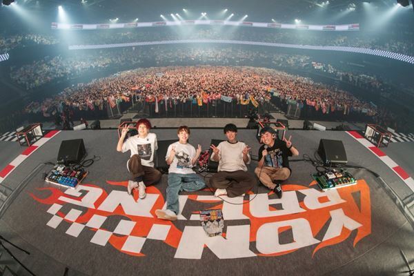04 Limited Sazabysのスペシャルワンマン『YON EXPO』4年ぶりに開催！今回はカーレースをテーマに大円団の２日目をレポート「一緒にこの人生、まだまだ先に進んでいきましょう」