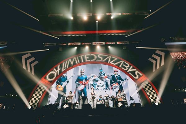 04 Limited Sazabysのスペシャルワンマン『YON EXPO』4年ぶりに開催！今回はカーレースをテーマに大円団の２日目をレポート「一緒にこの人生、まだまだ先に進んでいきましょう」