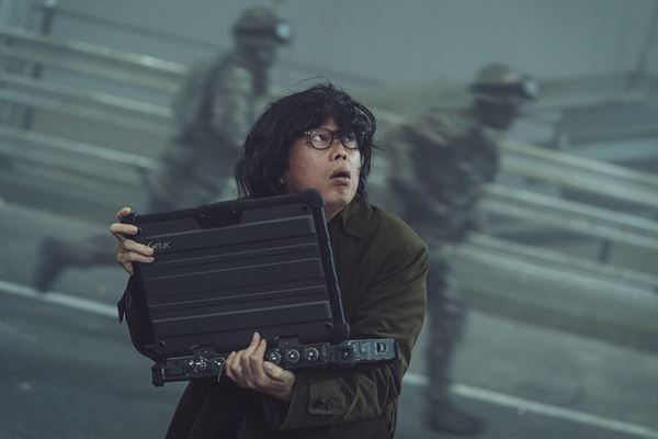 イ・ソンギュン、チュ・ジフンら主要キャストが集結！ 『プロジェクト・サイレンス』インタビュー映像公開