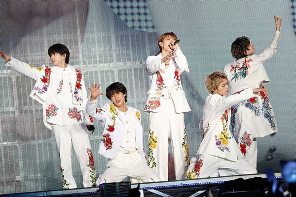 M!LK 愛と決意を伝えたアリーナツアーを完走「今のこの5人が大好きです」10th Anniversary M!LK AREANA TOUR 2024『I CAN DRINK!』ライブレポート