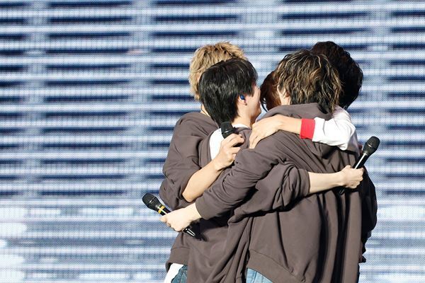 M!LK 愛と決意を伝えたアリーナツアーを完走「今のこの5人が大好きです」10th Anniversary M!LK AREANA TOUR 2024『I CAN DRINK!』ライブレポート