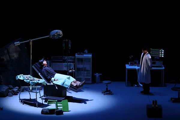 加藤シゲアキ「強烈ですね」『カタシロ～Relive vol.2～』開幕　初日公演よりキャストコメント＆舞台写真が到着