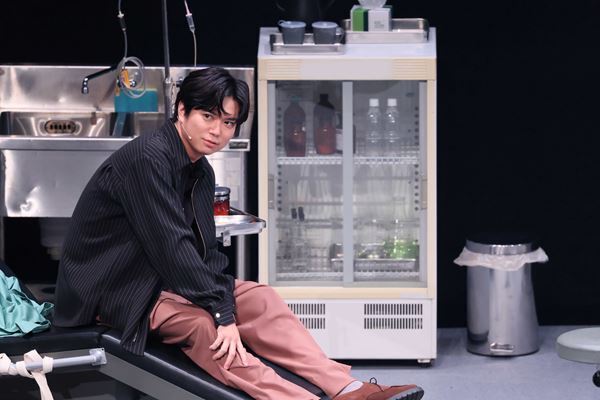 加藤シゲアキ「強烈ですね」『カタシロ～Relive vol.2～』開幕　初日公演よりキャストコメント＆舞台写真が到着