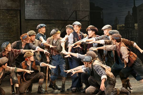 岩﨑大昇が主演のバトンを受け継ぎ挑む　大ヒットブロードウェイミュージカル『ニュージーズ』いよいよ開幕