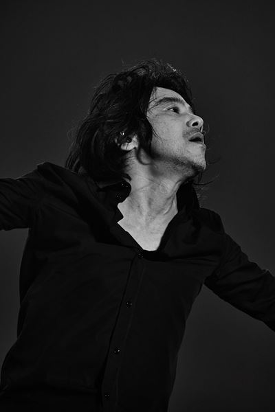 宮本浩次、TV アニメ「トリリオンゲーム」第2クール オープニングテーマの新曲を配信開始