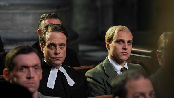 『ボンヘッファー ヒトラーを暗殺しようとした牧師』反ナチス運動のきっかけとなる本編映像公開