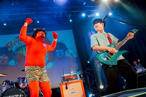 歌って踊って笑顔全開！　超能力戦士ドリアンの史上最大規模のツアーファイナル