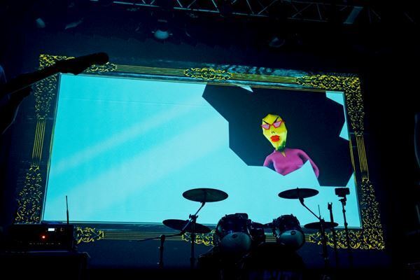 歌って踊って笑顔全開！　超能力戦士ドリアンの史上最大規模のツアーファイナル