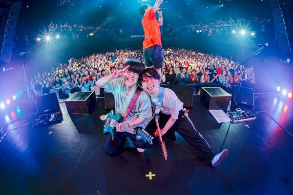 歌って踊って笑顔全開！　超能力戦士ドリアンの史上最大規模のツアーファイナル