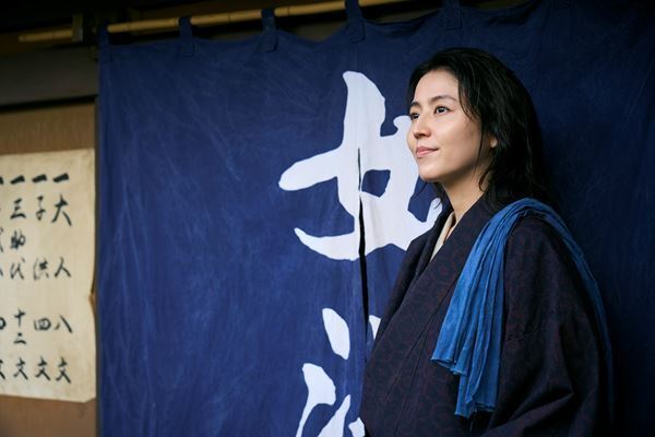 映画『おーい、応為』長澤まさみ演じる北斎の娘が生きた「江戸の暮らし」を写した新カット公開