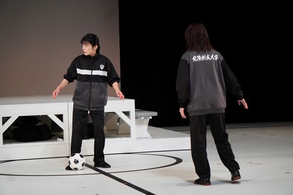 吉高由里子「ちゃんと傷つく作品」3年ぶり舞台『シャイニングな女たち』で蓬莱竜太と念願の初タッグ