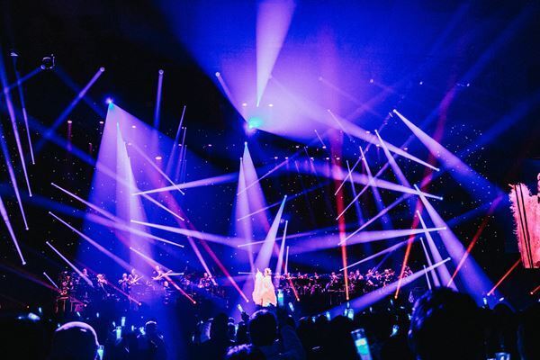 東北から“光の行進”を始めよう！ MISIAが紡ぐ希望の物語――『MISIA 星空のライヴXⅢ GRAND HORIZON』開幕【オフィシャルレポート】
