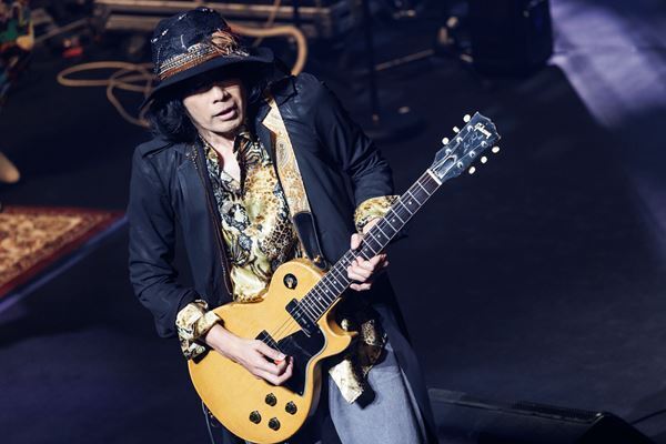 ラブサイケデリコ、デビュー25周年ツアーファイナル公演「25年素敵な旅をありがとう。みんなとの旅の思い出は全部私の宝物」【オフィシャルレポート】