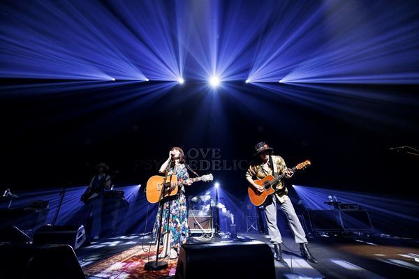 ラブサイケデリコ、デビュー25周年ツアーファイナル公演「25年素敵な旅をありがとう。みんなとの旅の思い出は全部私の宝物」【オフィシャルレポート】