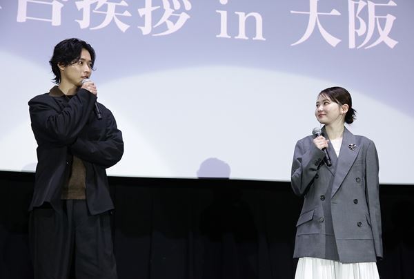 山﨑賢人＆山田杏奈、黄金の船で大阪に降臨！ 『ゴールデンカムイ』最新作の出来に手応え「集大成といえるような作品に」