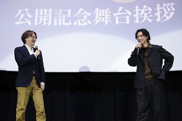 山﨑賢人＆山田杏奈、黄金の船で大阪に降臨！ 『ゴールデンカムイ』最新作の出来に手応え「集大成といえるような作品に」