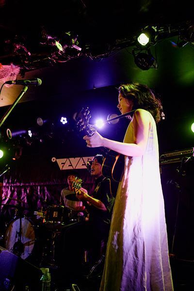 キセル×池間由布子と無労村、花々に彩られた夏の一夜　『PLAY VOL.172 〜Floral Meeting〜』【オフィシャルレポート】