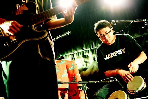 キセル×池間由布子と無労村、花々に彩られた夏の一夜　『PLAY VOL.172 〜Floral Meeting〜』【オフィシャルレポート】