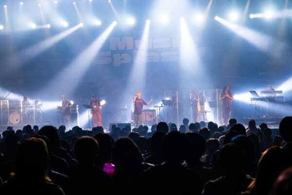 .ENDRECHERI. × Lucky Kilimanjaro、ファンクとダンスが交わる夜 ── 初対バンが生んだ衝動『Music Splash!!』ライブレポート