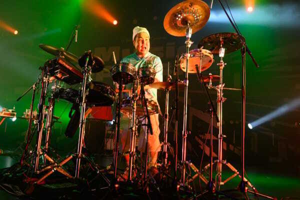 .ENDRECHERI. × Lucky Kilimanjaro、ファンクとダンスが交わる夜 ── 初対バンが生んだ衝動『Music Splash!!』ライブレポート