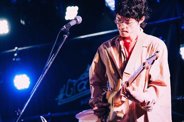 【ライブレポート】多様なアイデンティティが交差した夜――Mama Rag／ZenPal／春風レコードが出演した「Grasshopper WEST vol.8」