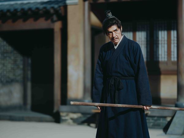 織田裕二主演『北方謙三 水滸伝』に佐藤浩市、松雪泰子が出演　ビジュアルも公開